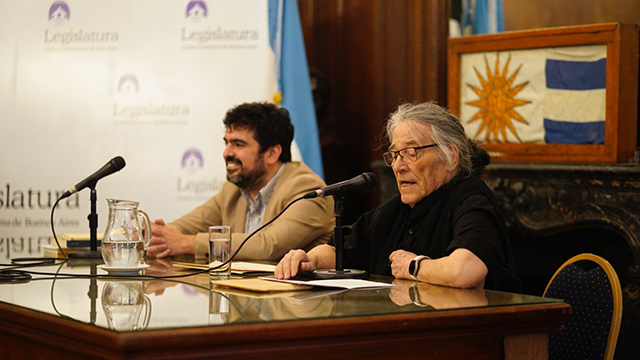 Juan Manuel Valdés y Scioli en charla magistral